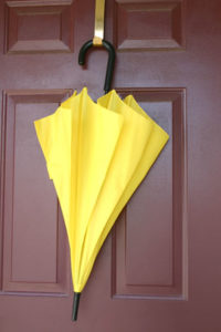 Spring Umbrella Door Hanger- hang it up