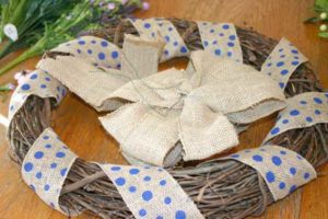 Wire your burlap bow to your wreath.