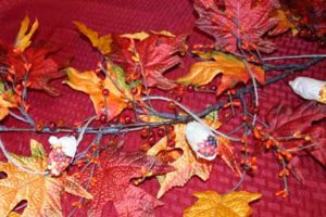 How to make a fall garland