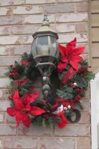 Outdoor Holiday Wreaths- hang up