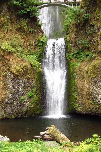 Multnomah Falls, the lower fall