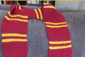 Children’s Gryffindor Scarf Crochet Pattern